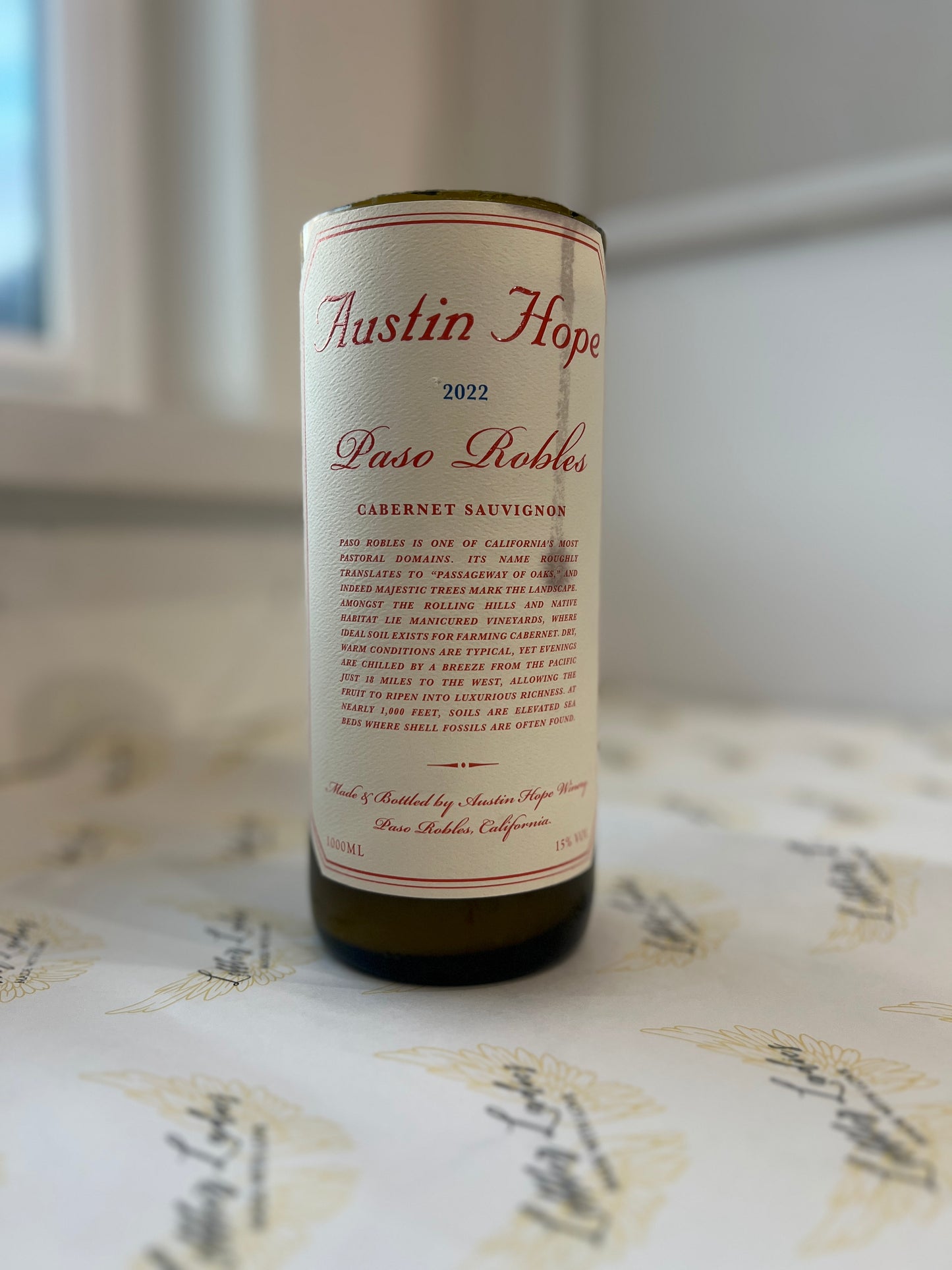 Austin Hope Cabernet Candle - Rosy Petals